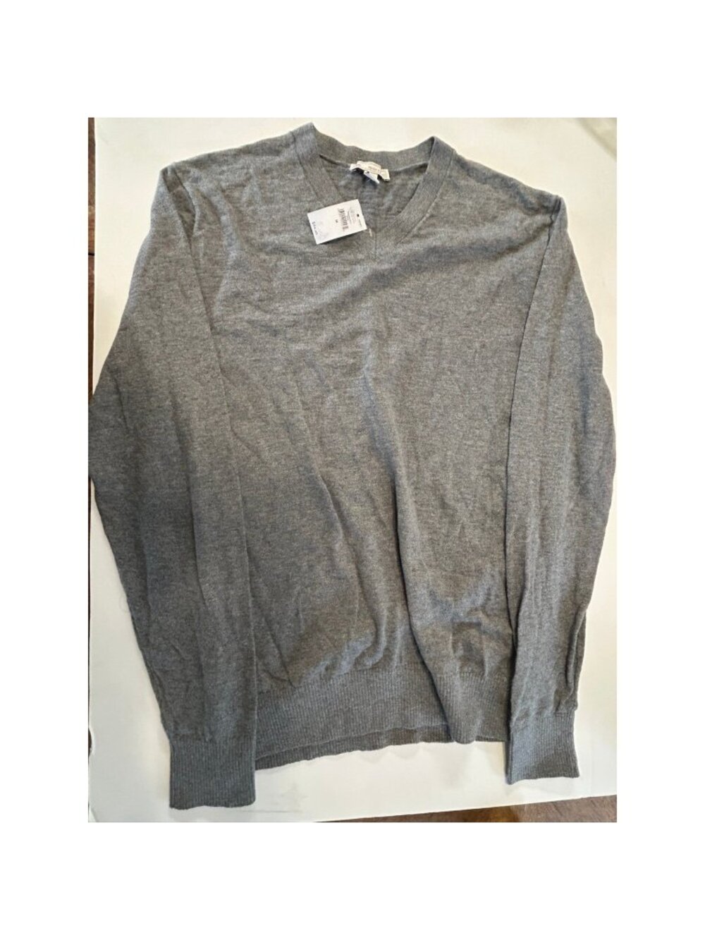 Gap V-Neck Sweater Women Medium Gray Knit Long Sleeve Pullover 224986-03-1 NEW